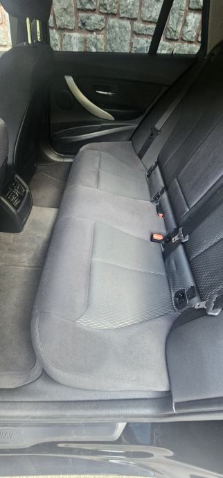 BMW serija 3 Touring 318d, fotografija 7