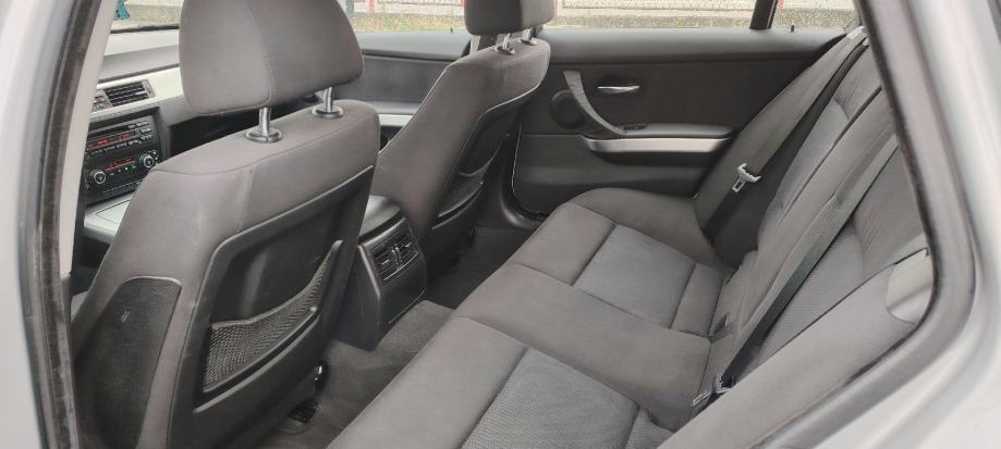 BMW serija 3 Touring 318d, fotografija 6