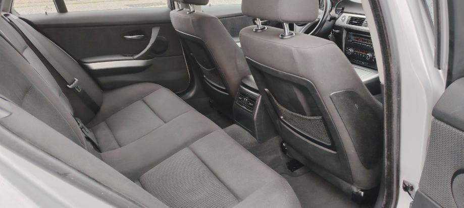 BMW serija 3 Touring 318d, fotografija 11