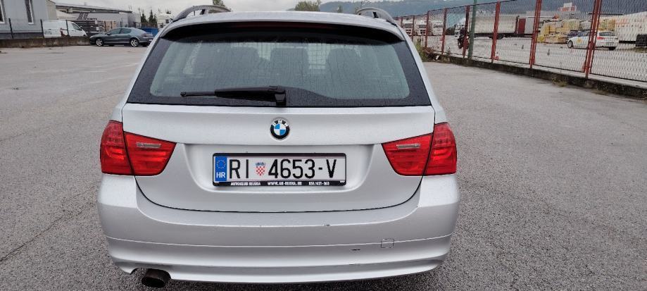 BMW serija 3 Touring 318d, fotografija 17