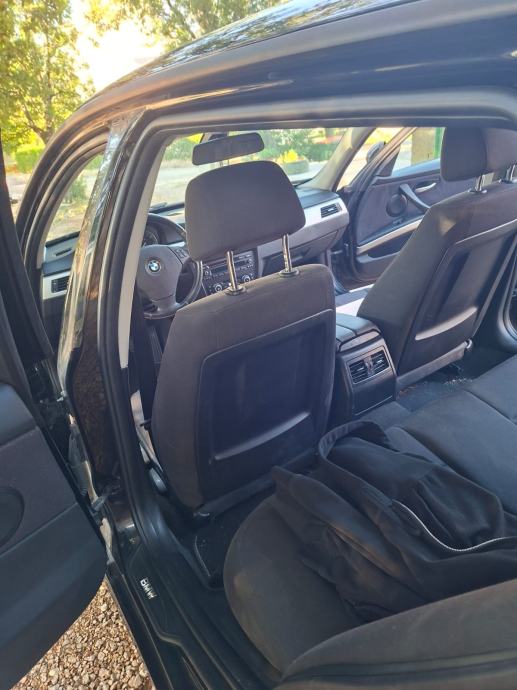 BMW serija 3 Touring 318d, fotografija 10