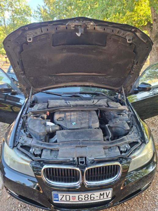 BMW serija 3 Touring 318d, fotografija 13