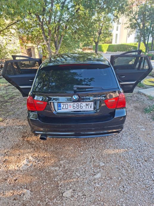 BMW serija 3 Touring 318d, fotografija 8