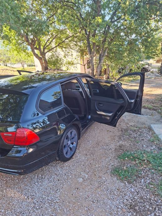 BMW serija 3 Touring 318d, fotografija 4