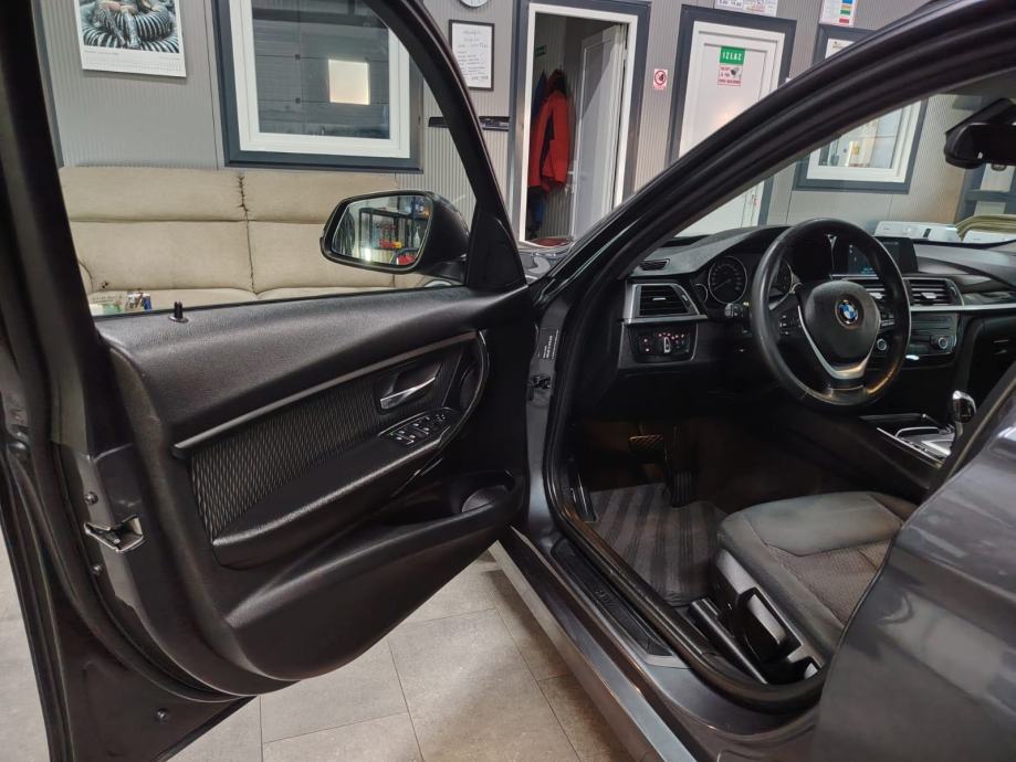 BMW serija 3 Touring 320d automatik, fotografija 7