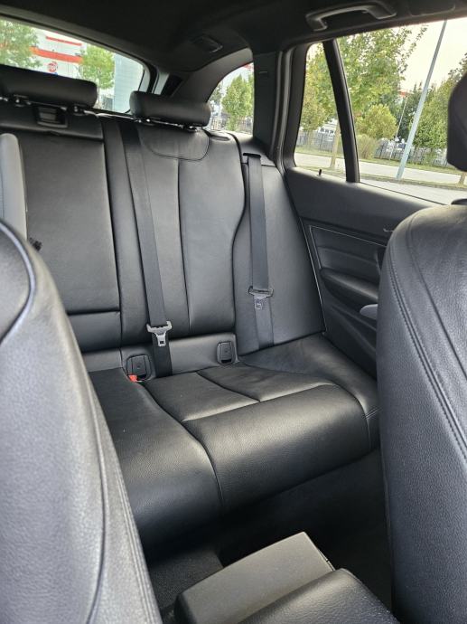 BMW serija 3 320d / M Performance paket / M podvozje / Iznimno očuvan, fotografija 10