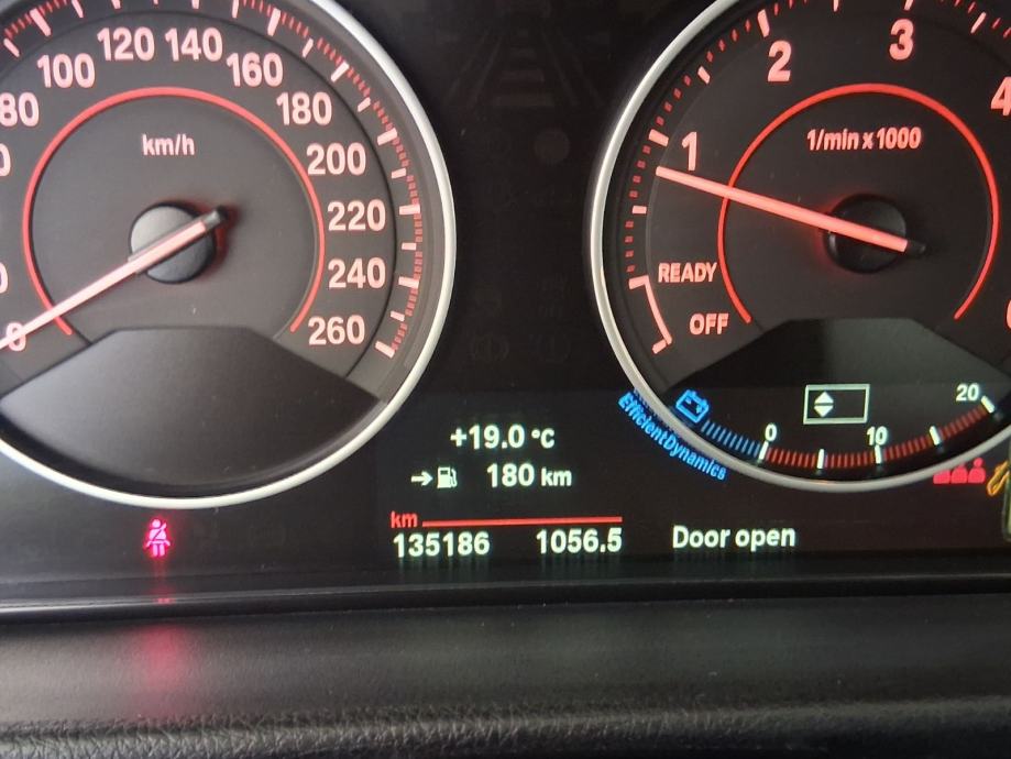 BMW serija 3 Touring 320d, fotografija 5