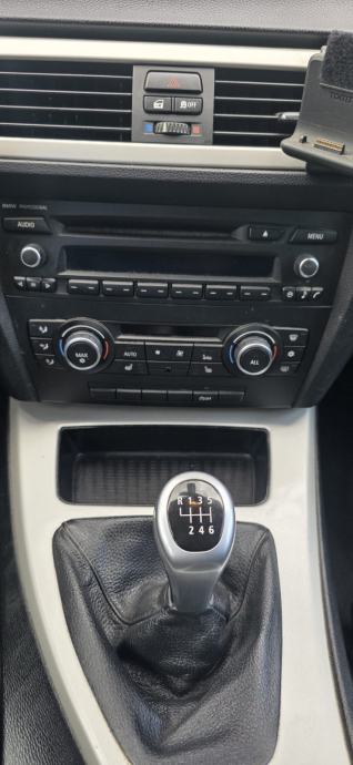 BMW serija 3 Touring 320d Top stanje. Reg 09/27, fotografija 14