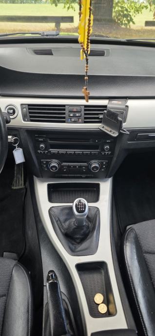 BMW serija 3 Touring 320d Top stanje. Reg 09/27, fotografija 17