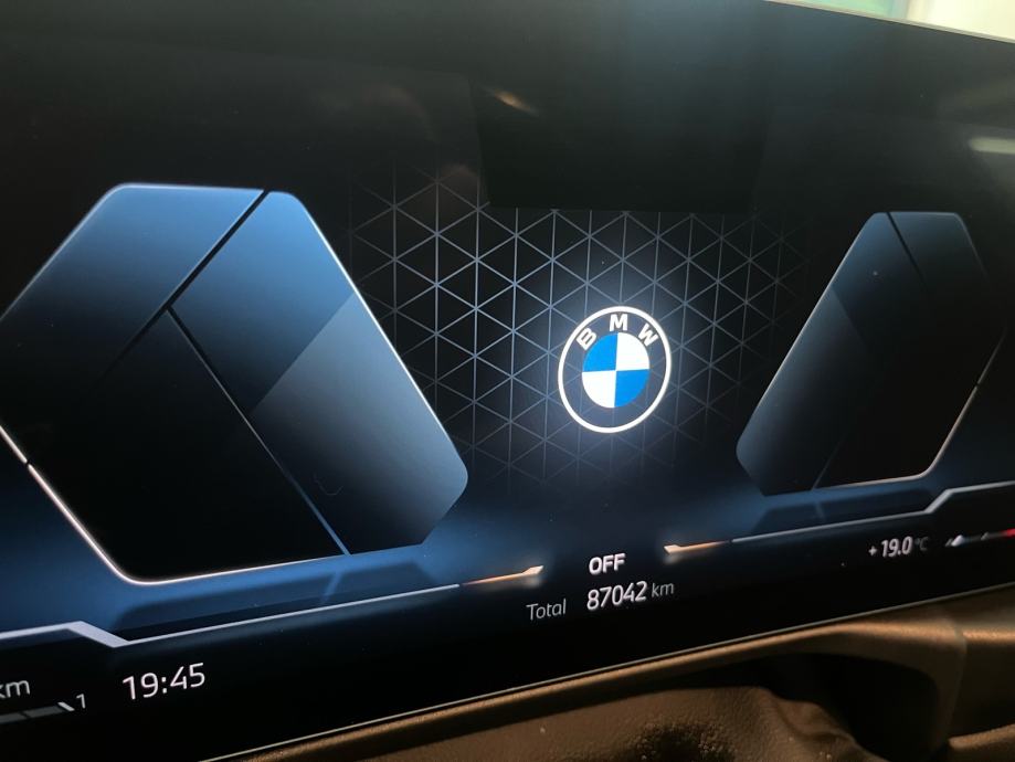 BMW serija 3 Touring 320d xdrive automatik, fotografija 10