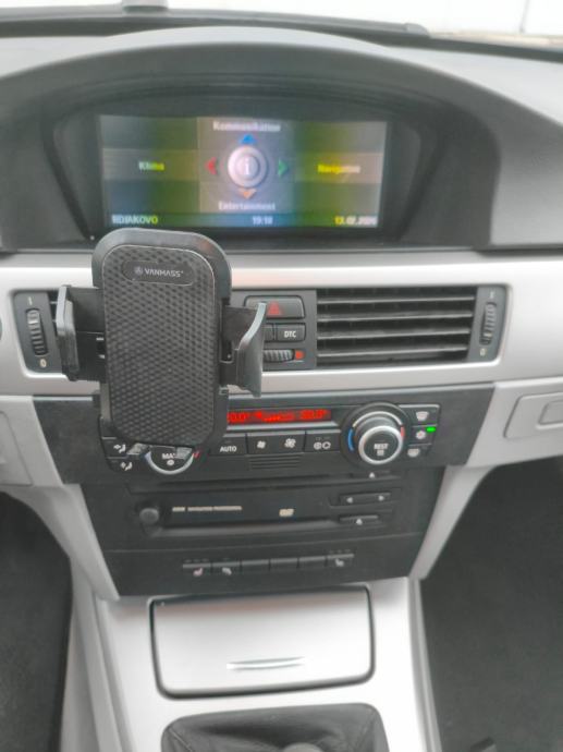 BMW serija 3 Touring 330d, fotografija 11