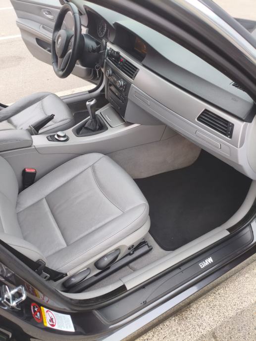 BMW serija 3 Touring 330d, fotografija 3