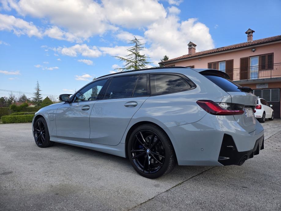 BMW serija 3 Touring 330e M-sport lci, fotografija 2