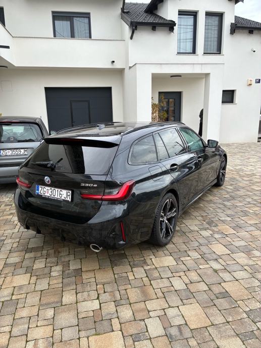 BMW serija 3 Touring 330e M Sport, fotografija 3