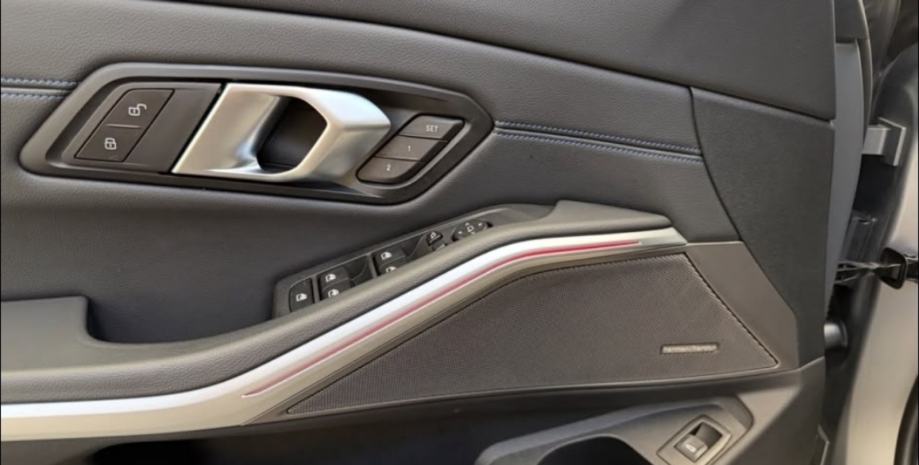 BMW M340d Touring xDrive LED, Panorama 340KS- oštećen, fotografija 11