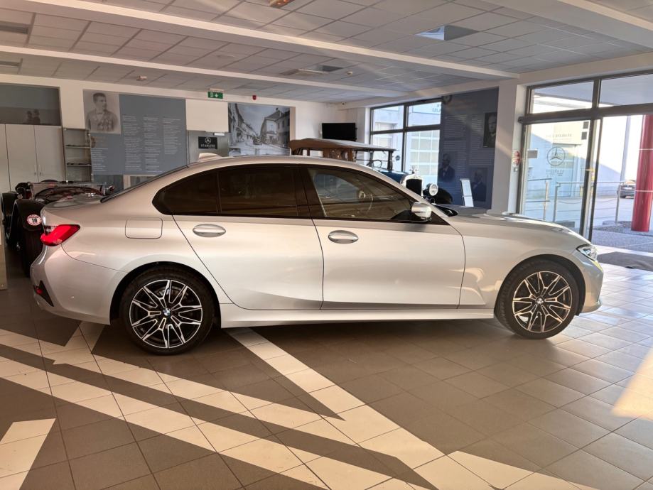 BMW 320d xDrive 4x4 Sport Line, Ambient, Kamera, Kuka, LED, Business, fotografija 8