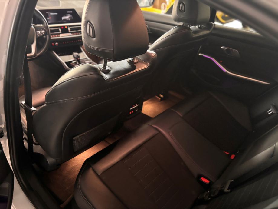 BMW 320d xDrive 4x4 Sport Line, Ambient, Kamera, Kuka, LED, Business, fotografija 17