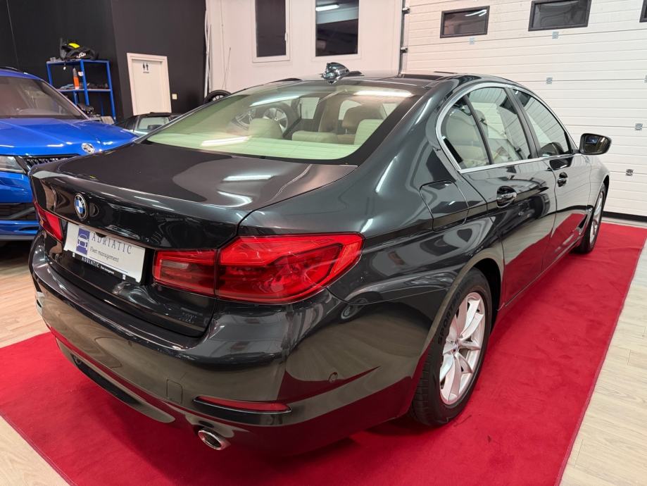 BMW serija 5 Luxury *VIRTUAL, NAVI, KAMERA, GRIJANJE SJEDALA*, fotografija 6