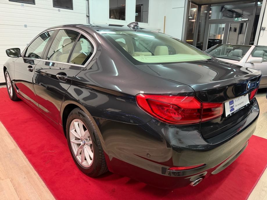 BMW serija 5 Luxury *VIRTUAL, NAVI, KAMERA, GRIJANJE SJEDALA*, fotografija 9
