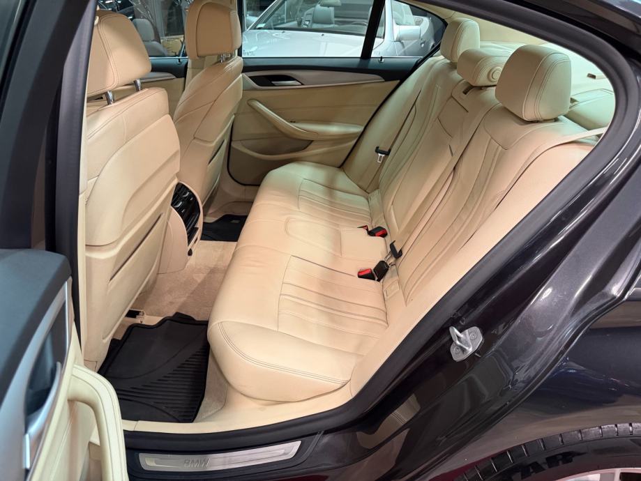 BMW serija 5 Luxury *VIRTUAL, NAVI, KAMERA, GRIJANJE SJEDALA*, fotografija 10