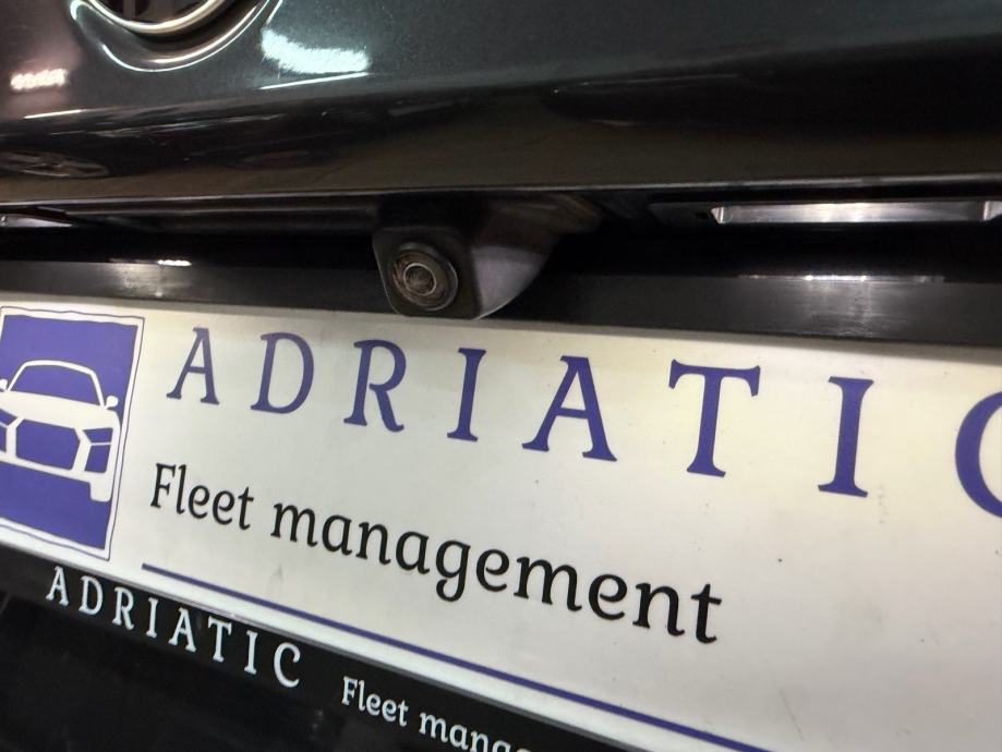 BMW serija 5 Luxury *VIRTUAL, NAVI, KAMERA, GRIJANJE SJEDALA*, fotografija 12