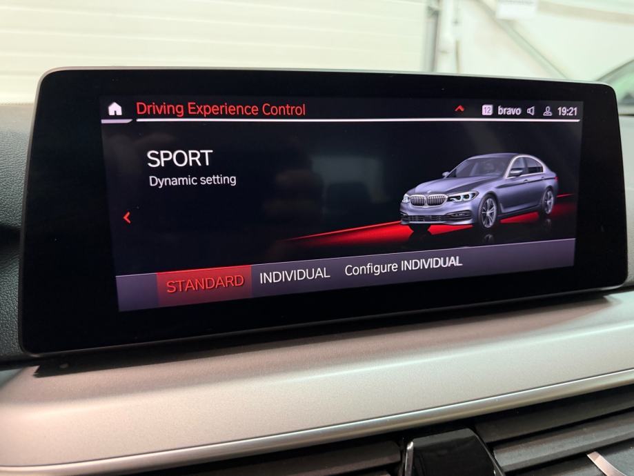 BMW serija 5 Luxury *VIRTUAL, NAVI, KAMERA, GRIJANJE SJEDALA*, fotografija 17