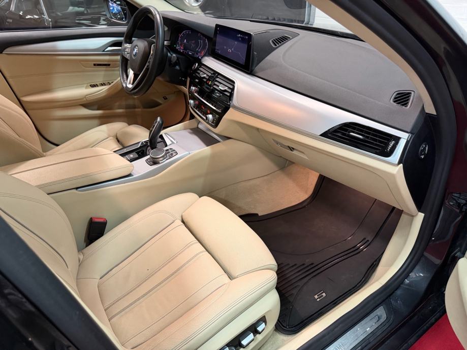 BMW serija 5 Luxury *VIRTUAL, NAVI, KAMERA, GRIJANJE SJEDALA*, fotografija 20