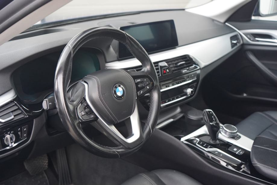 BMW serija 5 520d 360 cam, fotografija 6