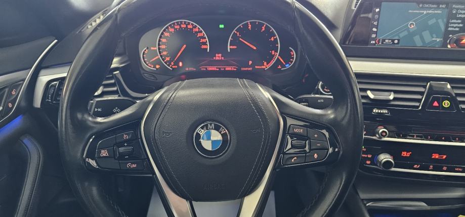 BMW serija 5 520d automatik ADVANTAGE,190KS, fotografija 19