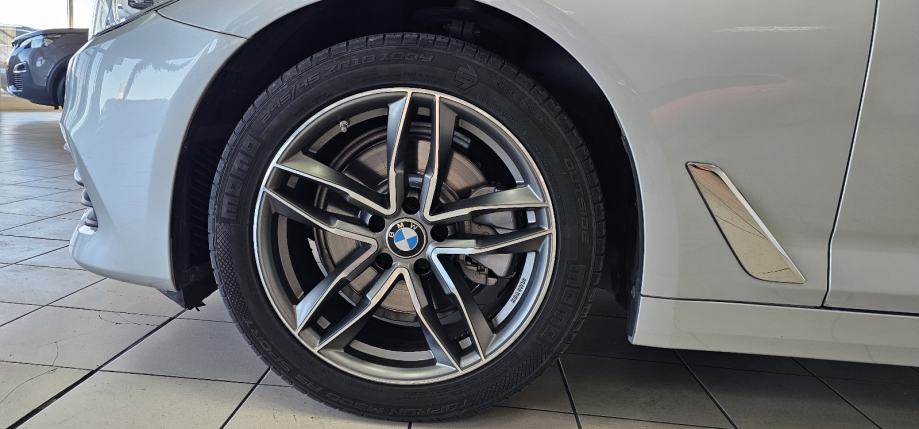 BMW serija 5 520d automatik ADVANTAGE,190KS, fotografija 9