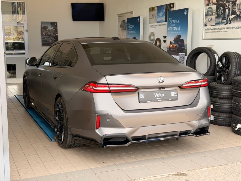 BMW serija 5 520d automatik M-sport, fotografija 4