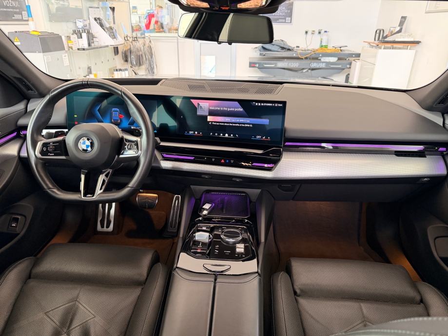 BMW serija 5 520d automatik M-sport, fotografija 8