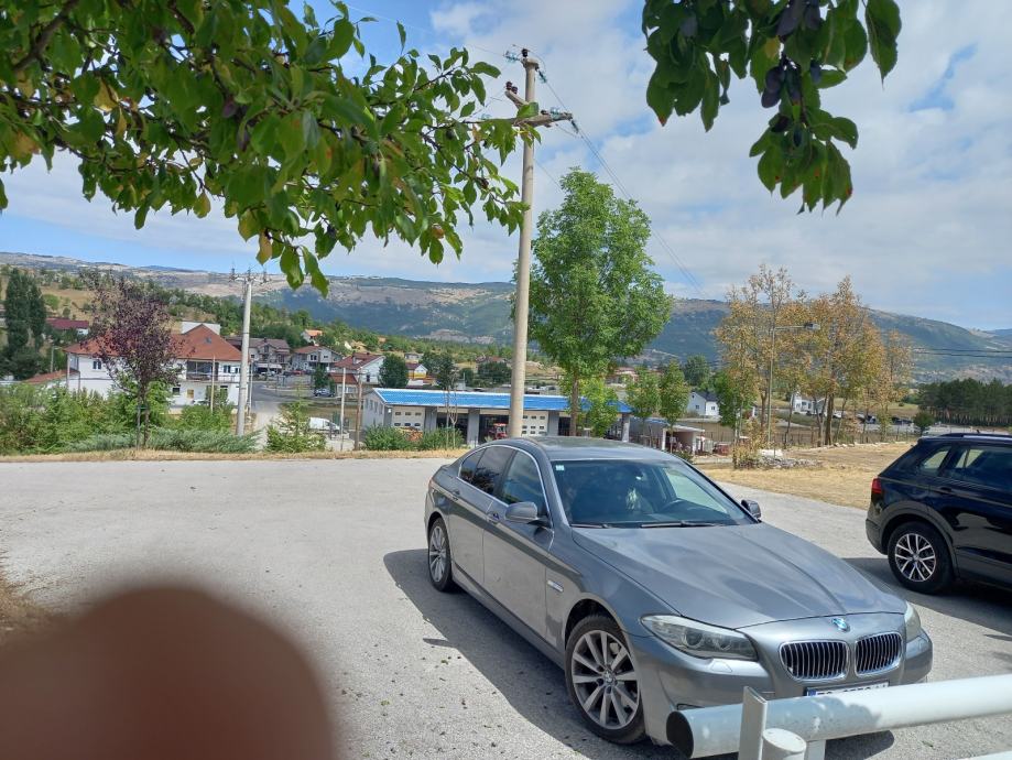 BMW serija 5 520d automatik. Cijena 10.500 e, fotografija 2