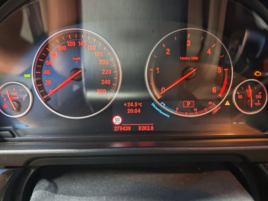 BMW serija 5 520d automatik, fotografija 6