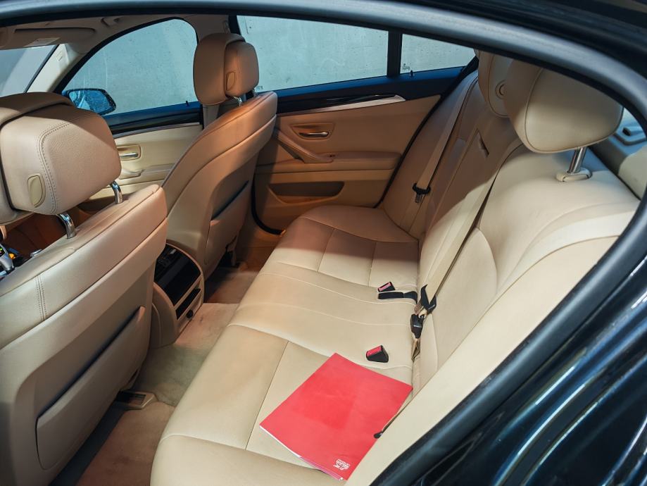 BMW serija 5 520d automatik, fotografija 9
