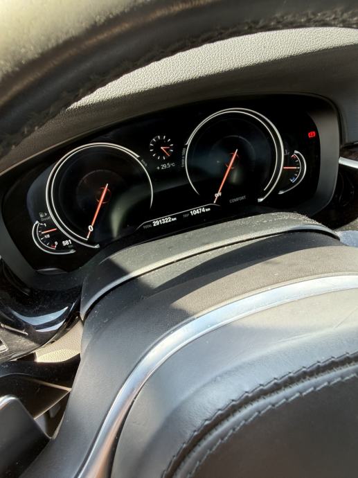 BMW serija 5 520d M-sport paket 2017god. automatik, fotografija 11