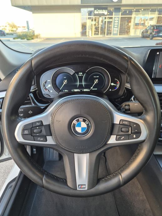 BMW serija 5 520d automatik, fotografija 15