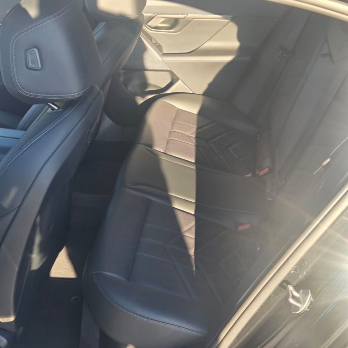 BMW serija 5 520d automatik, fotografija 11