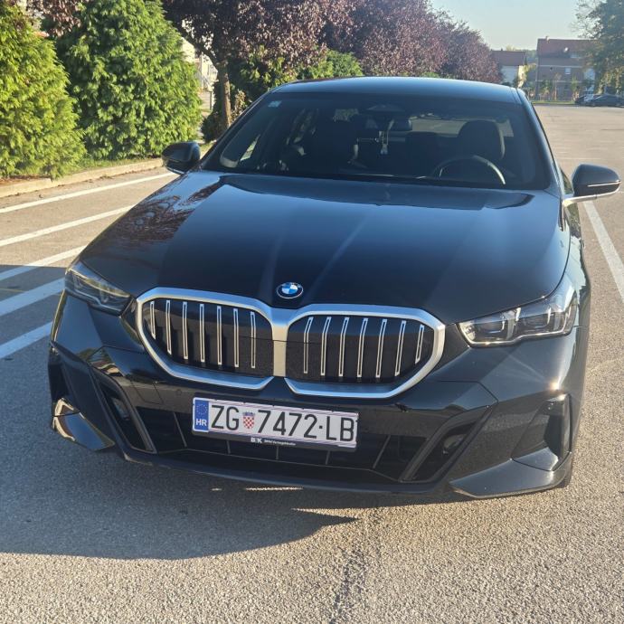 BMW serija 5 520d automatik, fotografija 2