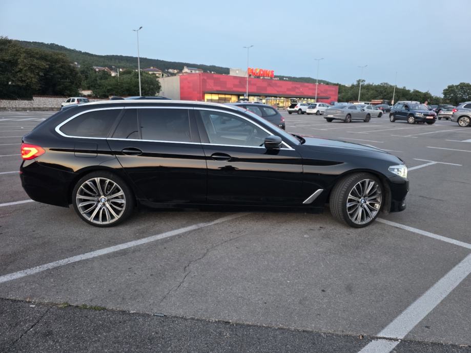 BMW serija 5 520d automatik, fotografija 14