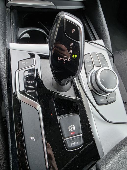 BMW serija 5 520d automatik, fotografija 15