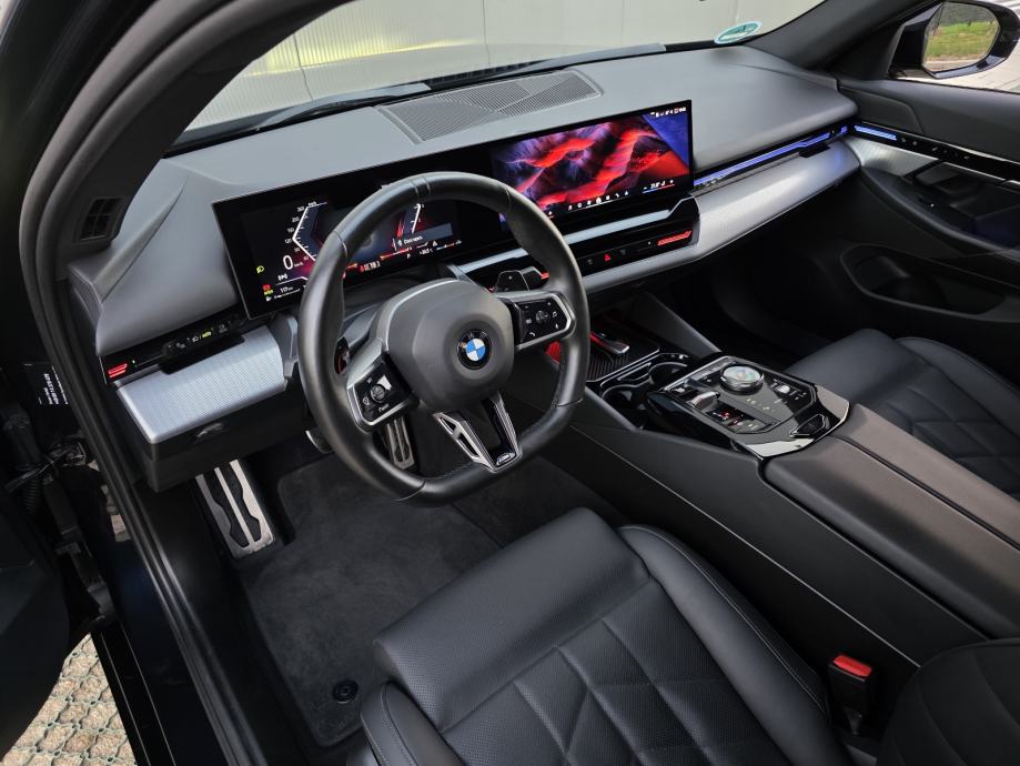BMW 520d M Sport, Iconic Glow, Comfort sjedala, Led, Kamera, fotografija 7