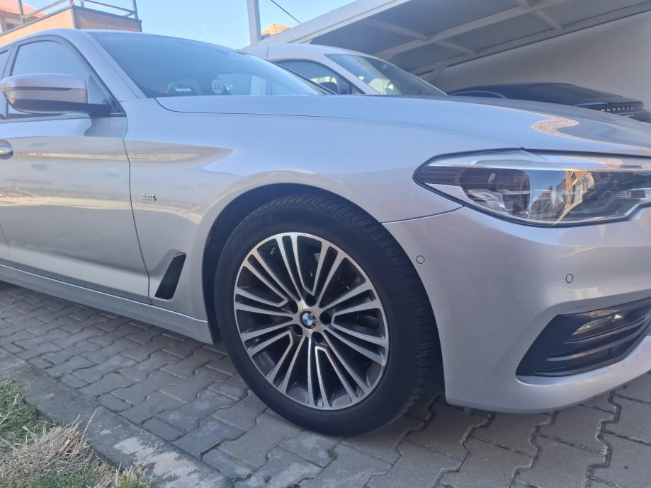 BMW serija 5 520d automatik, fotografija 17