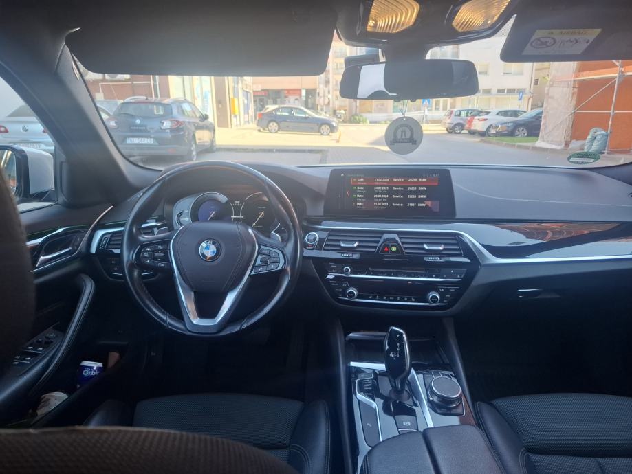 BMW serija 5 520d automatik, fotografija 5