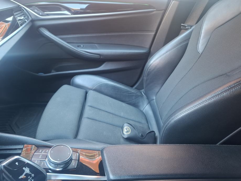 BMW serija 5 520d automatik, fotografija 11