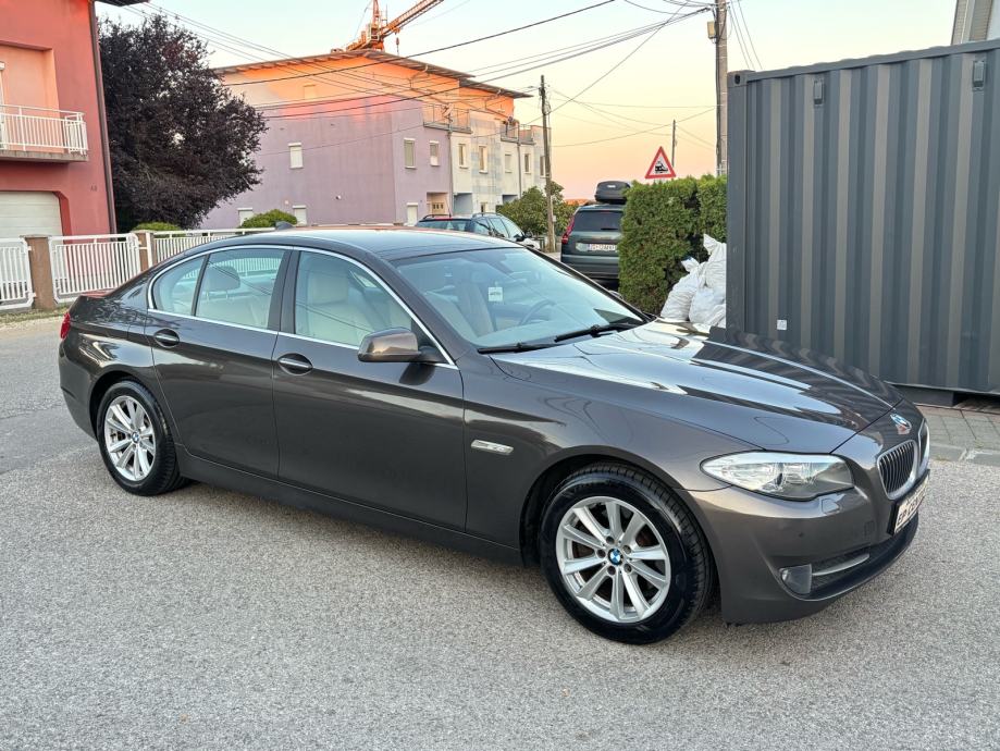 BMW serija 5 520d Edition, 193.314km, fotografija 3
