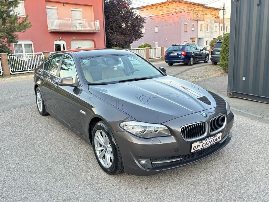BMW serija 5 520d Edition, 193.314km, fotografija 2