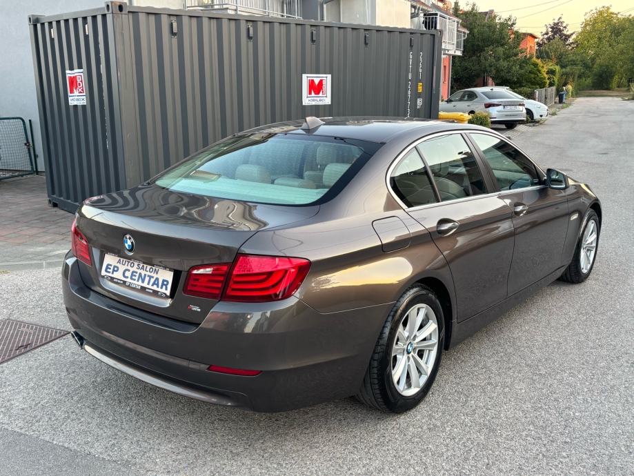 BMW serija 5 520d Edition, 193.314km, fotografija 6