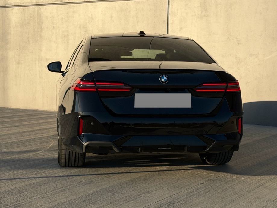 BMW serija 5 520d LEASING BEZ UČEŠĆA I BEZ JAMACA, fotografija 9