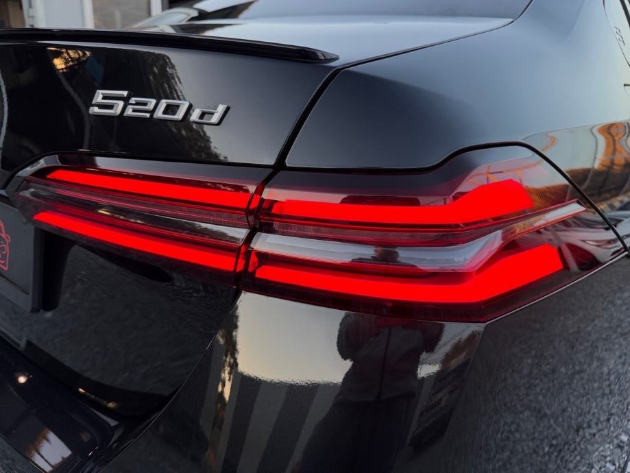 BMW serija 5 520d# M-SPORT PRO# ICONIC# Novi Ambiente# Sp.gr.sjedala, fotografija 15